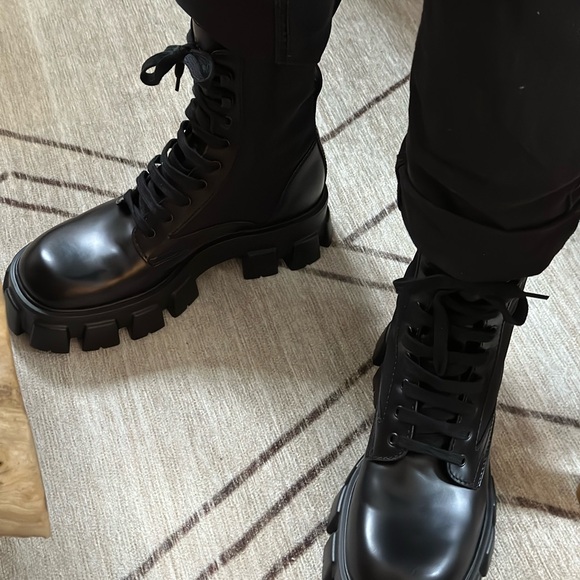 Prada combat boots : size 10.5/11; basic wear no issues 1.2k - Picture 6 of 7